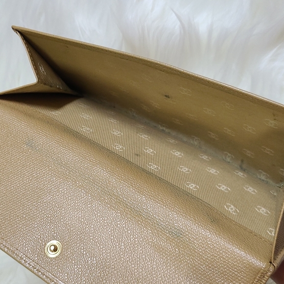💯 Authentic Chanel Wallet- Bifold ✨️ - Picture 9 of 14